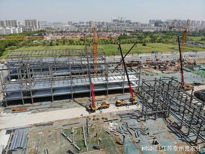 泰州市:加緊施工,首個裝配式鋼結構學?？蚣芤堰^半